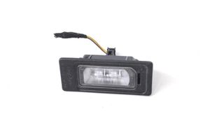 Audi A6 Allroad C6 Lampa oświetlenia tylnej tablicy rejestracyjnej 4C0943021