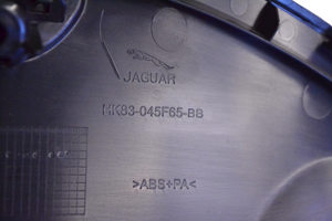 Jaguar XE Kojelaudan kehys HK83045F65BB