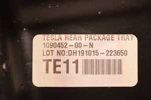 Tesla Model 3 Tavarahylly 107974200A