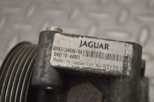Jaguar XJ X350 Ohjaustehostimen pumppu 6R833A696BA