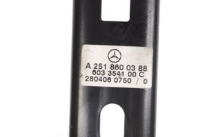 Mercedes-Benz R W251 Sicherheitsgurthöhenversteller A2518600388
