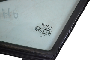 Toyota C-HR Finestrino/vetro deflettore anteriore (coupé) 43R00098