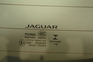 Jaguar F-Type Takaluukun/tavaratilan kansi 