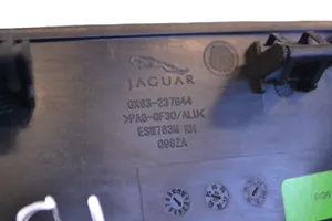 Jaguar XF X260 Muu etuoven verhoiluelementti GX63237B44