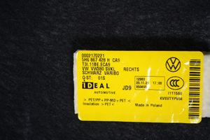Volkswagen Golf VIII Tavaratilan sivuverhoilu 5H6867428
