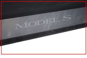 Tesla Model S Etuoven kynnyksen suojalista 103039400B