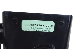 Tesla Model S Dysze / Kratki nawiewu deski rozdzielczej 102324300B