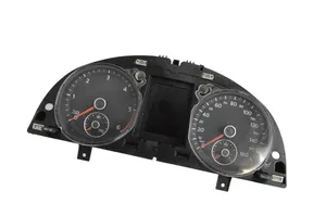 Volkswagen PASSAT B7 Speedometer (instrument cluster) 3AA920970J