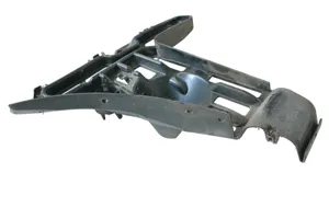 BMW 6 E63 E64 Staffa angolare del supporto di montaggio del paraurti 7008839