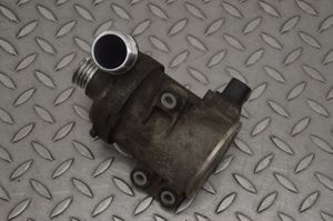 BMW 4 F32 F33 Pompa dell’acqua 703665