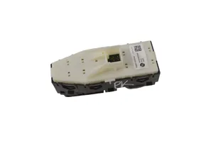 KIA Sorento IV Interruttore di controllo dell’alzacristalli elettrico 93581P2220