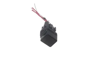 BMW 4 F32 F33 Coolant fan relay 9353066