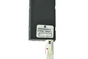 Peugeot RCZ Amplificateur d'antenne YM40500280
