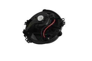 Volkswagen Golf VIII Ventola riscaldamento/ventilatore abitacolo 5WC819021A