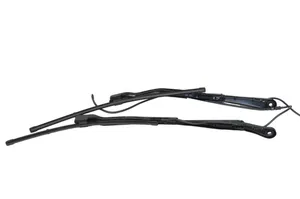 BMW 3 G20 G21 Balai d'essuie-glace avant 9448416