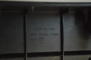 Infiniti FX Ramka schowka deski rozdzielczej P13661B11000