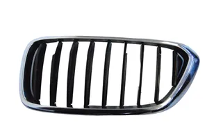 BMW 6 G32 Gran Turismo Grille calandre supérieure de pare-chocs avant 7412421