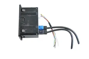 Infiniti Q50 Connettore plug in AUX 284H34GA0B
