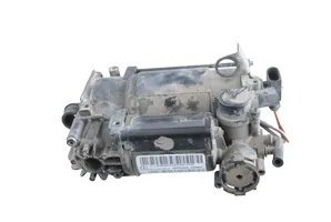 Mercedes-Benz E W211 Compressore/pompa sospensioni pneumatiche A2113200304