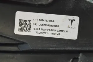 Tesla Model 3 Feu antibrouillard avant 162479700A