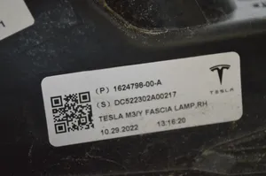 Tesla Model 3 Etusumuvalo 162479800A