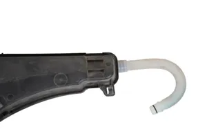 BMW X6M G06 F96 Lamp washer fluid tank 7499829