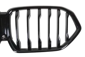 BMW X6M G06 F96 Grille calandre supérieure de pare-chocs avant 