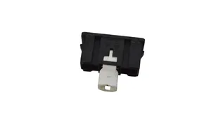 BMW 4 F32 F33 USB-pistokeliitin 9230248