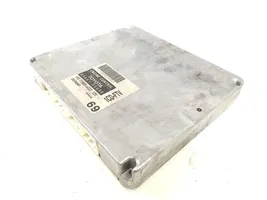 Toyota Avensis T220 Komputer / Sterownik ECU silnika 8966105690