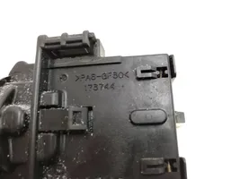 Suzuki Grand Vitara II Interruttore di regolazione dell’illuminazione del quadro 3721058J20