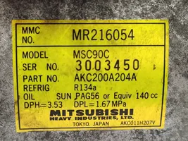 Mitsubishi Galant Ilmastointilaitteen kompressorin pumppu (A/C) MR216054
