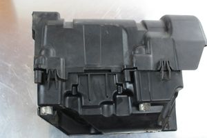 Volkswagen Tiguan Rezonator / Dolot powietrza 03C145650B