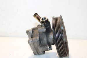 Volkswagen PASSAT B5.5 Ohjaustehostimen pumppu 8D0145156L