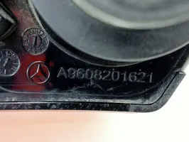 Mercedes-Benz Actros Indicatore di direzione del parafango anteriore A9608201621