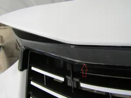 Peugeot 208 Zderzak przedni 98312815VH