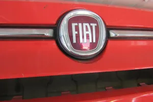 Fiat 500X Zderzak przedni 735619476