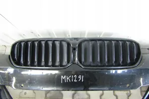 BMW 5 G30 G31 Etupuskuri 5111-8098644