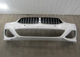 BMW 8 G15 Zderzak przedni 51118070558