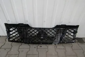 Nissan Pathfinder R51 Front grill 310eb400