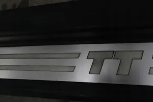 Audi TT Mk1 Sottoporta anteriore (parte carrozzeria) 8N8853491