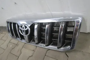 Toyota Land Cruiser (J200) Griglia anteriore 53111-60500