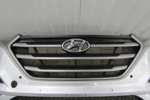 Hyundai Tucson TL Передний бампер Zderzak