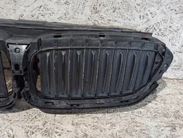 BMW 5 G30 G31 Griglia superiore del radiatore paraurti anteriore BMW