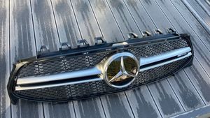 Mercedes-Benz CLA C118 X118 Grille calandre supérieure de pare-chocs avant A1188881600