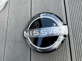 Nissan Qashqai J12 Ražotāja emblēma 628906US0A