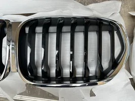 BMW X1 F48 F49 Atrapa chłodnicy / Grill 8493451