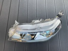 Suzuki Vitara (LY) Lampa przednia 10018095