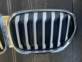 BMW X1 F48 F49 Atrapa chłodnicy / Grill 8493450