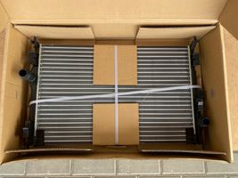 Peugeot 3008 II Radiateur de refroidissement 636014