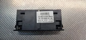 Mercedes-Benz B W246 W242 USB-pistokeliitin A1728202100